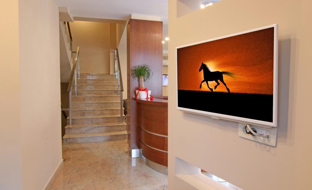 Hotel Vlaho Skopje Luaran gambar