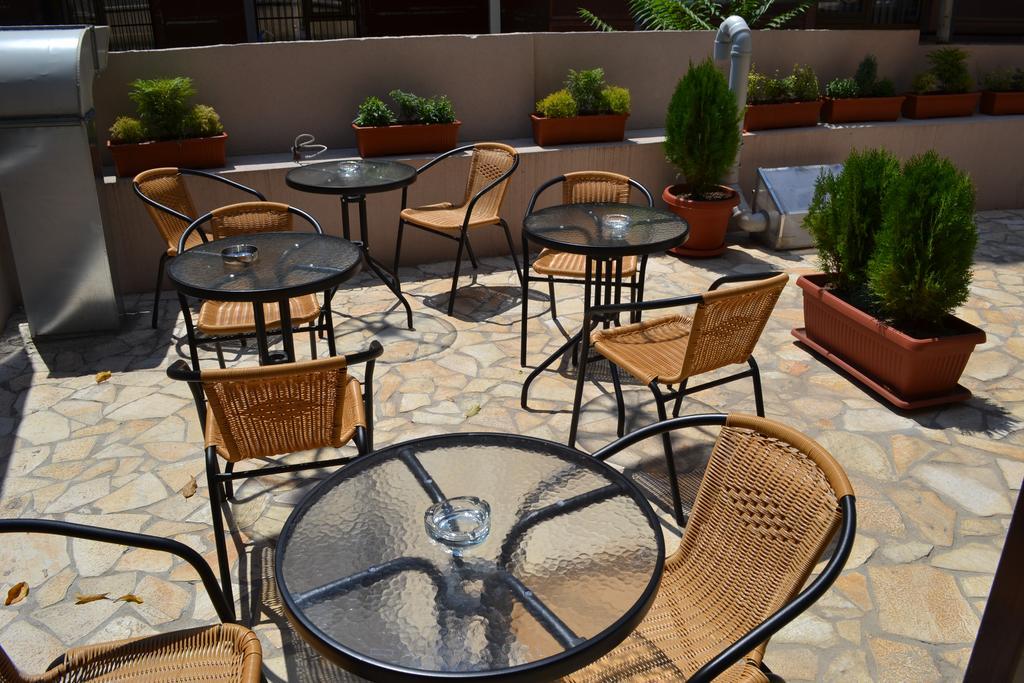 Hotel Vlaho Skopje Luaran gambar
